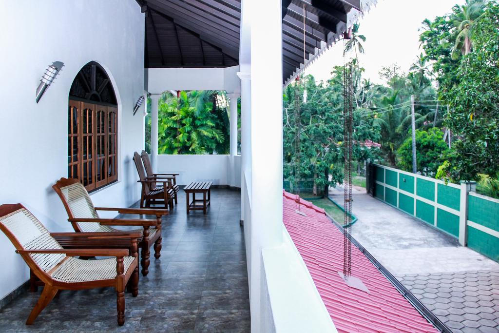 Negombo Village Guesthouse Exterior photo