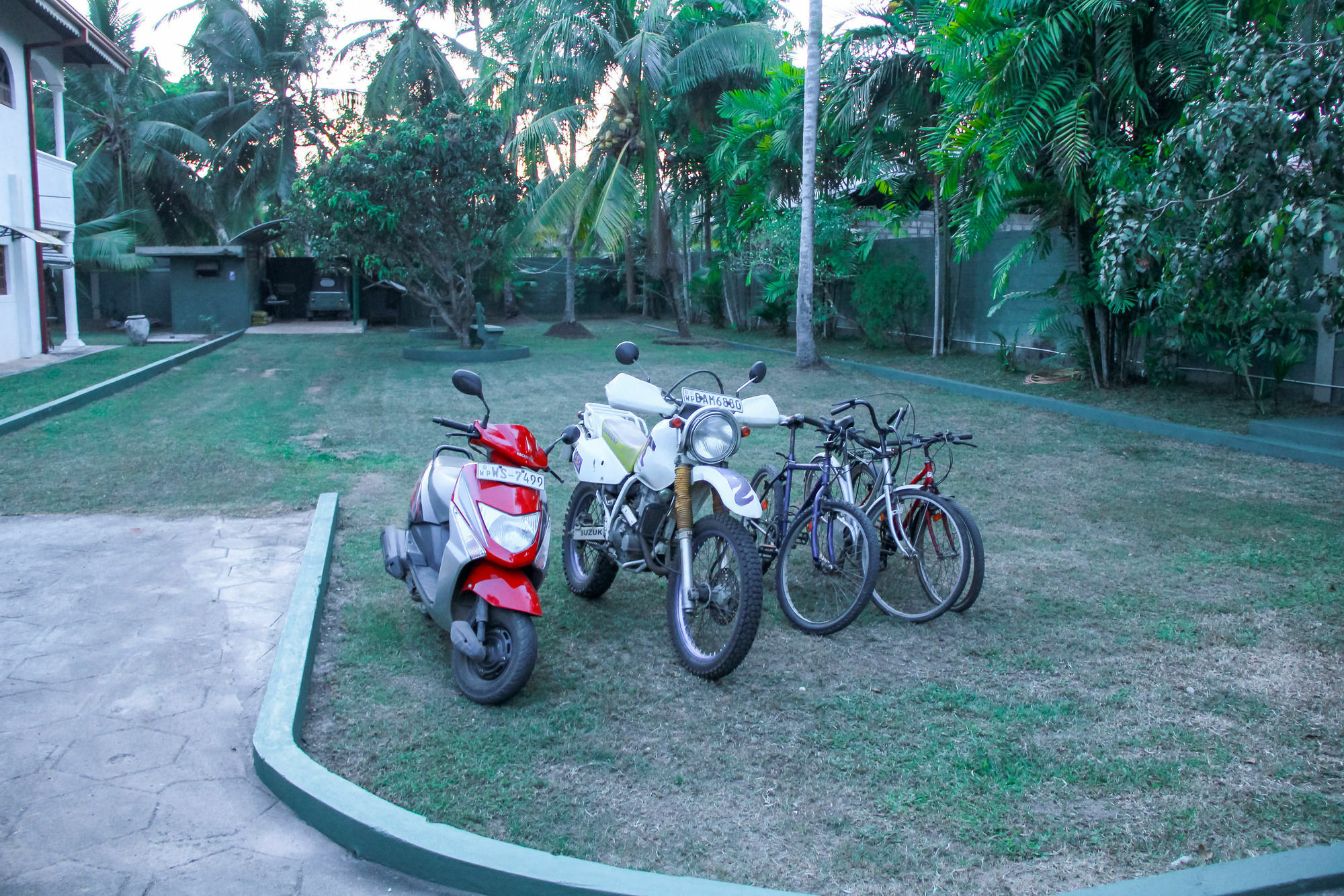Negombo Village Guesthouse Exterior photo